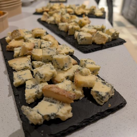festive; stilton