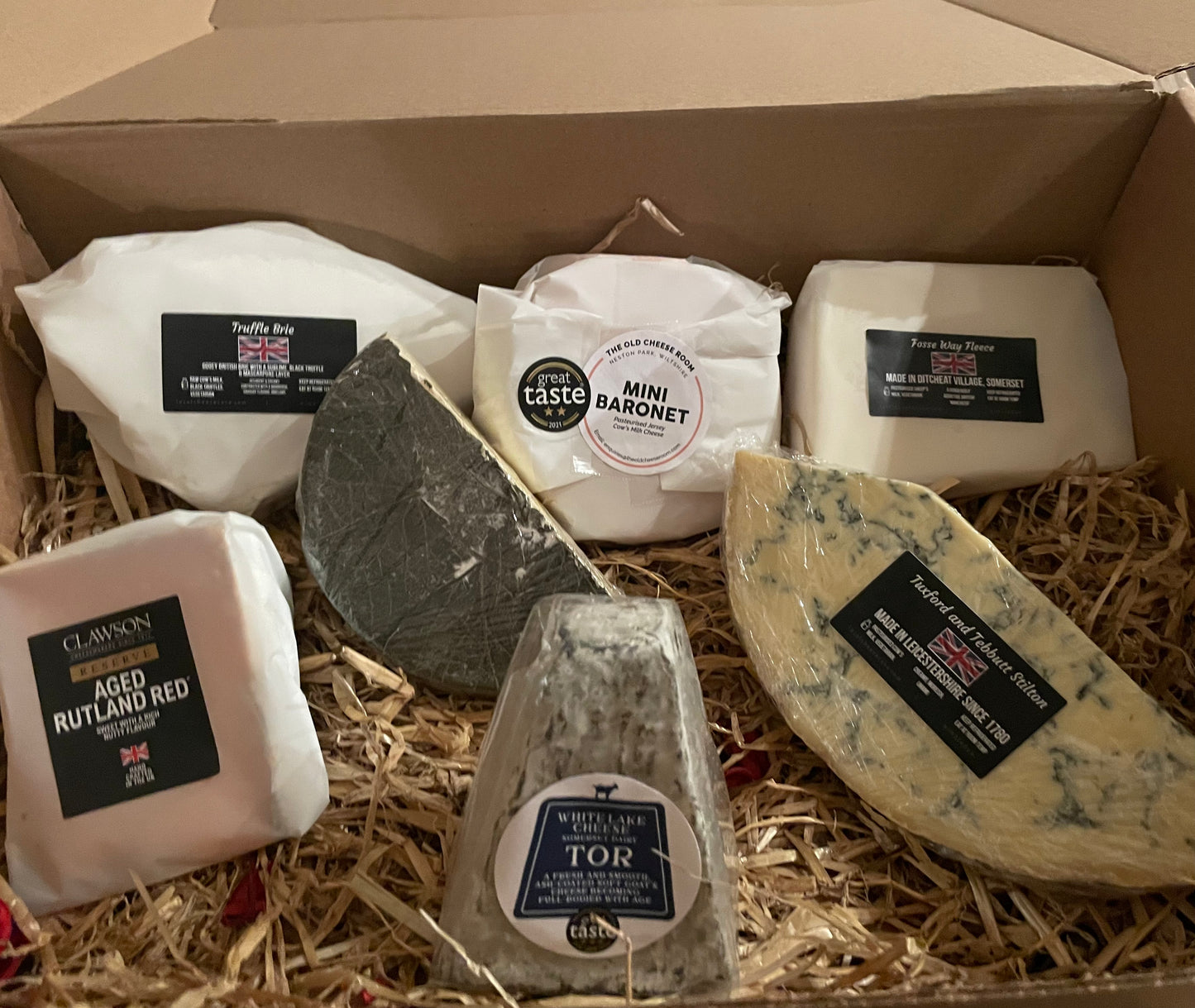7 Cheese Set- 1.51 kg for 12-15 people or 5 people over 2/3 days