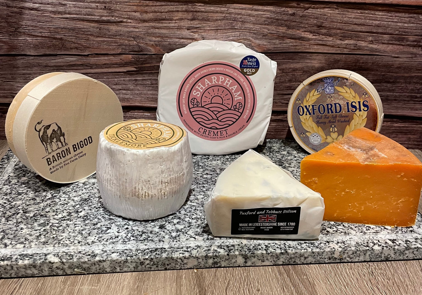 6 Cheese Set - 2.11kg for 20 people, or 10 people over 2 days, 6 people over 3 days.