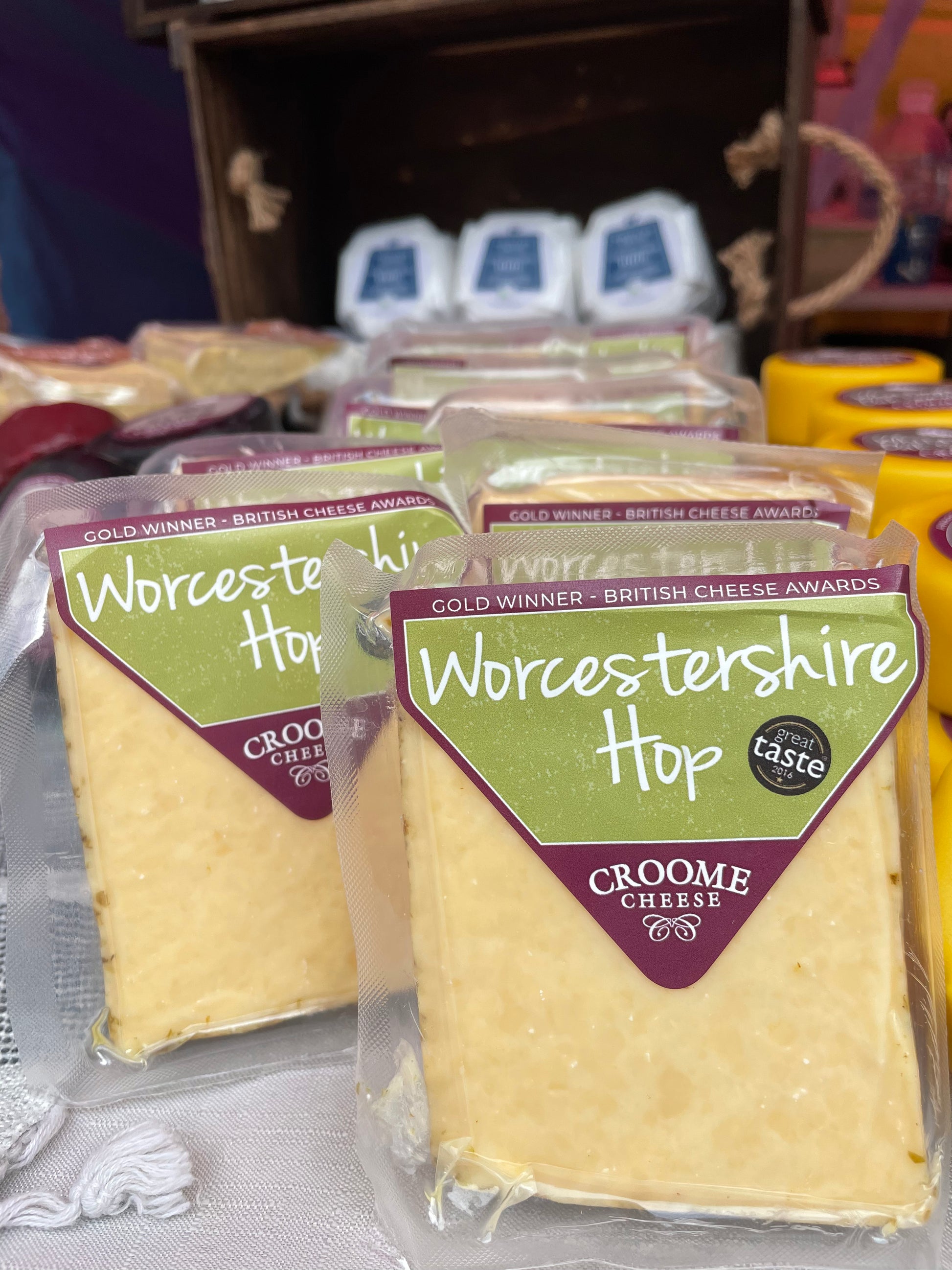 Worcestershire Hop Cheese, Bitter and Creamy Pairs with beer